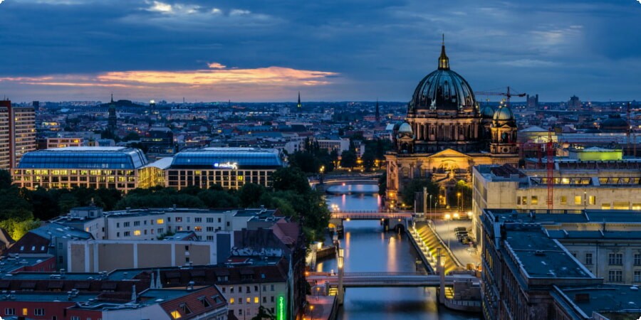 Navigating Berlin's Iconic Landmarks