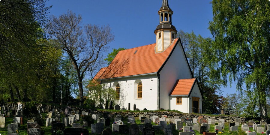 Trondheim by Car