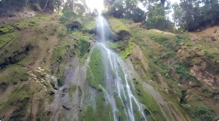 Salto de Limon waterfall